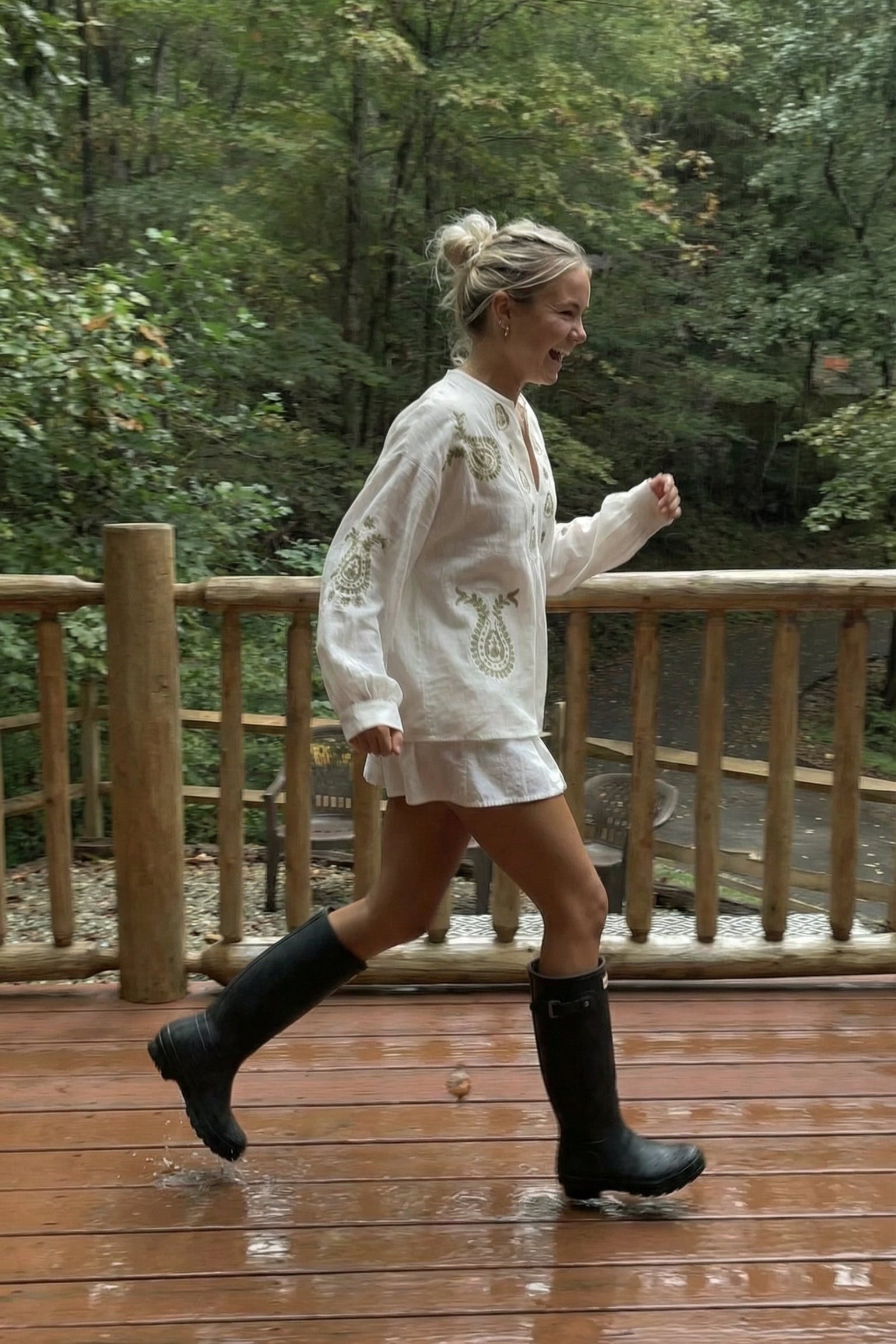 Olive Embroidery Linen Blouse